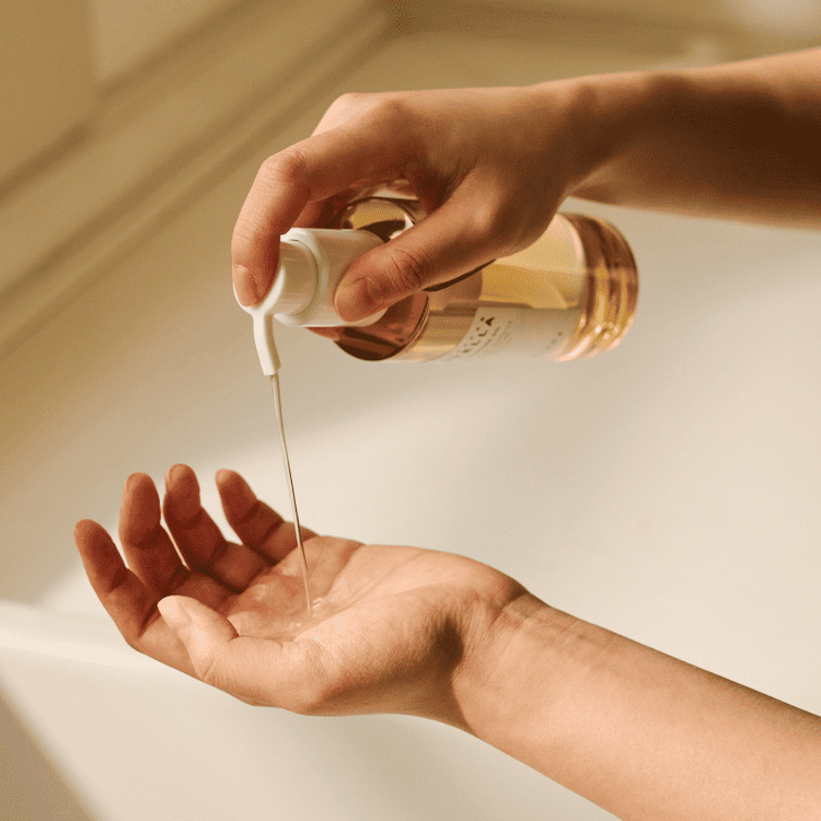 SKIN1004 - Madagascar Centella Light Cleansing Oil - 200ml - Dolly Jolly